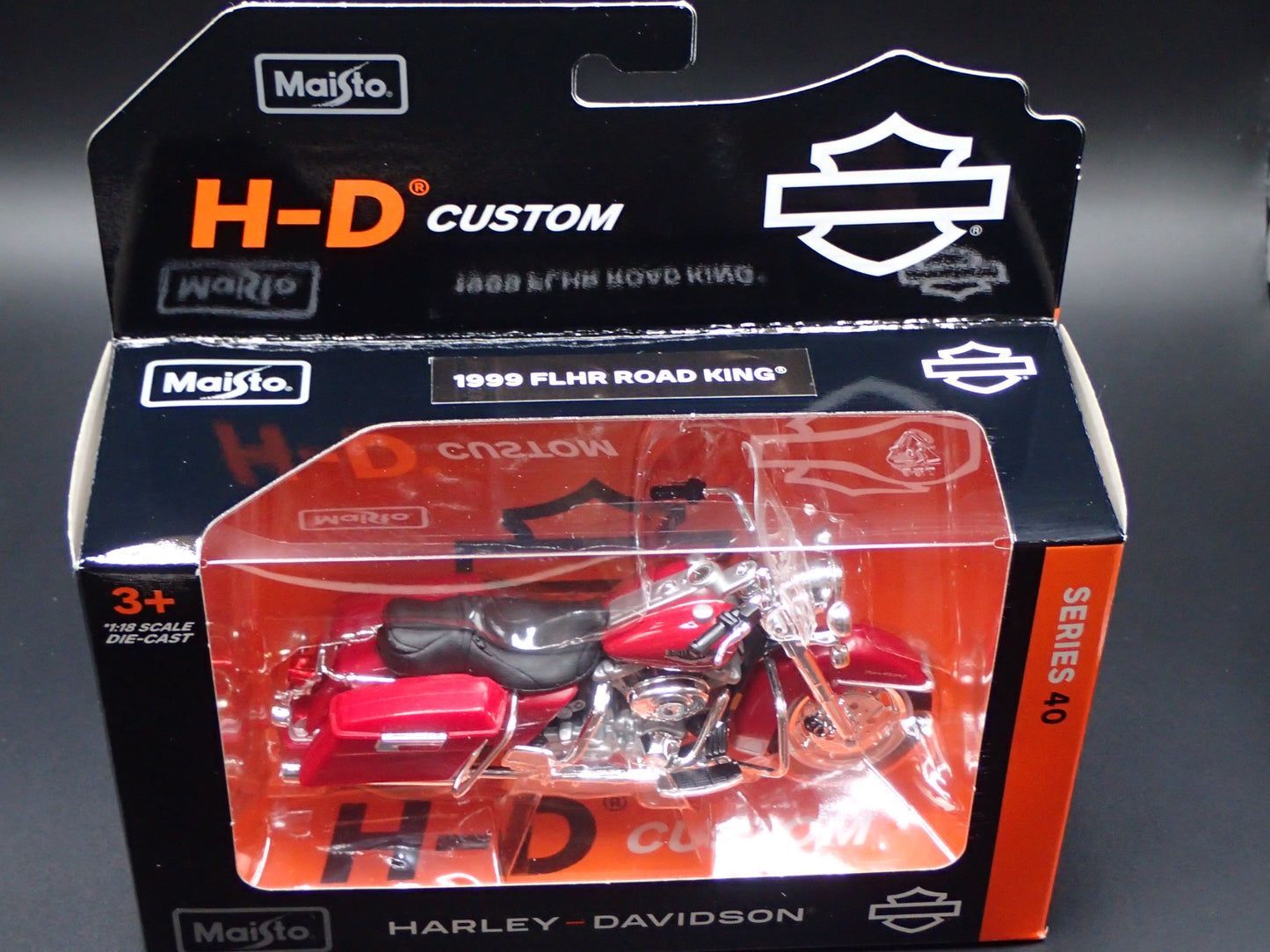 1999 99 FLHR ROAD KING HARLEY DAVIDSON MOTORCYCLE MAISTO SERIES 40 1:18 MODEL