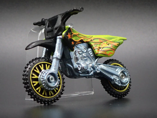 DIRT BIKE HW450F MOTORCYCLE HOT WHEELS 1:64 HW SCALE DIORAMA DIECAST MODEL CAR