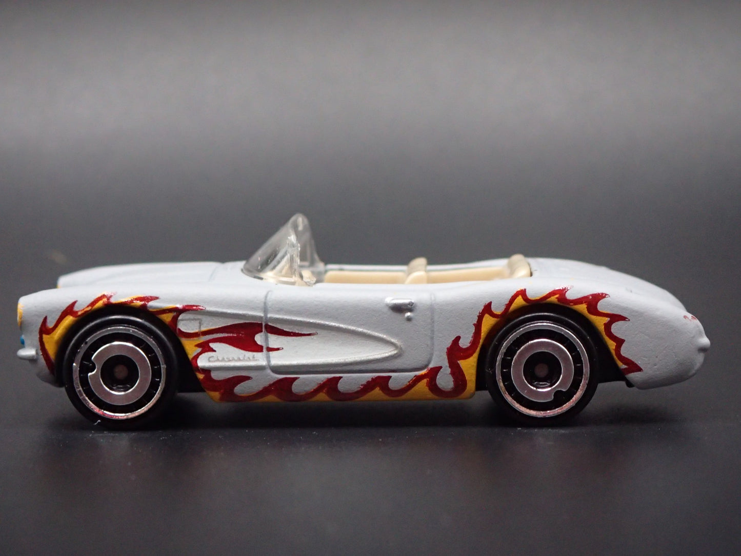 1956 56 CHEVY CHEVROLET CORVETTE BARBIE 1:64 SCALE COLLECTIBLE DIECAST MODEL CAR