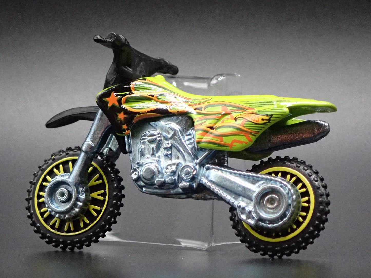 DIRT BIKE HW450F MOTORCYCLE HOT WHEELS 1:64 HW SCALE DIORAMA DIECAST MODEL CAR