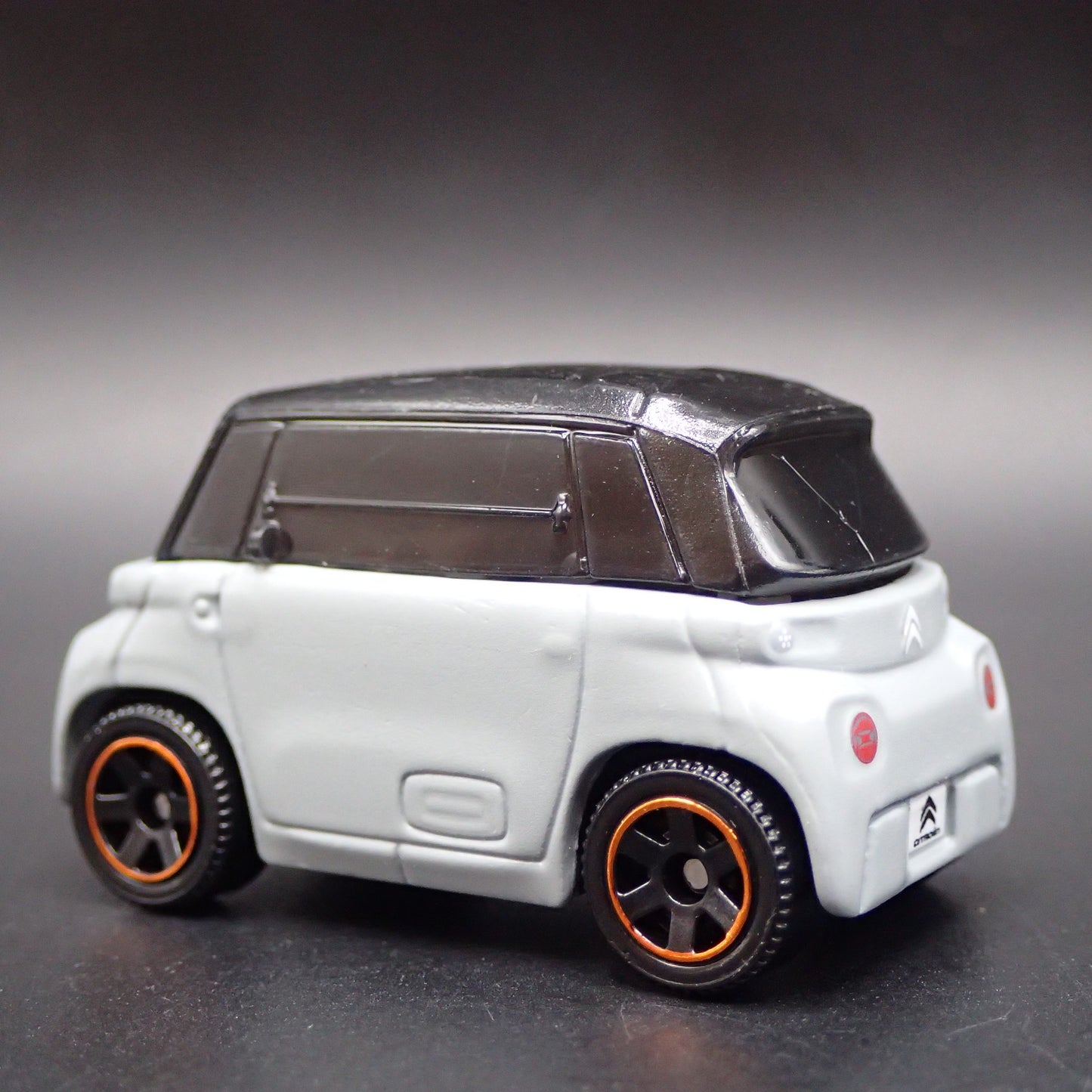 2020-2025 CITROEN AMI ELECTRIC 1:64 SCALE COLLECTIBLE DIORAMA DIECAST MODEL CAR