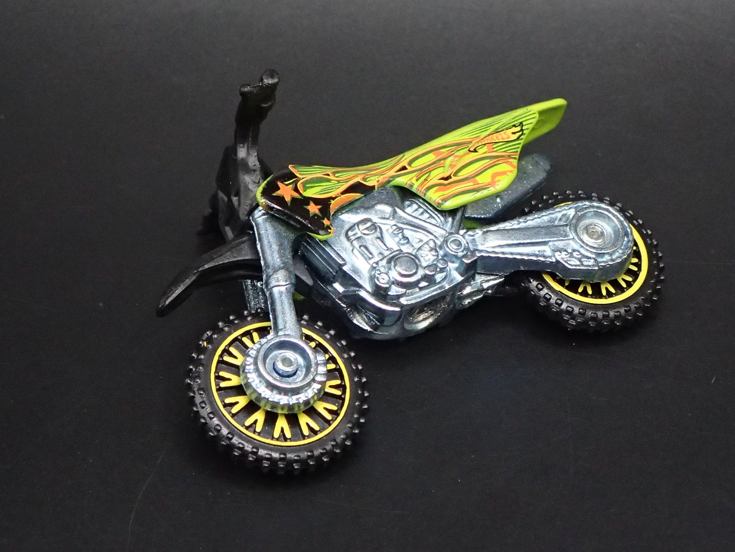 DIRT BIKE HW450F MOTORCYCLE HOT WHEELS 1:64 HW SCALE DIORAMA DIECAST MODEL CAR