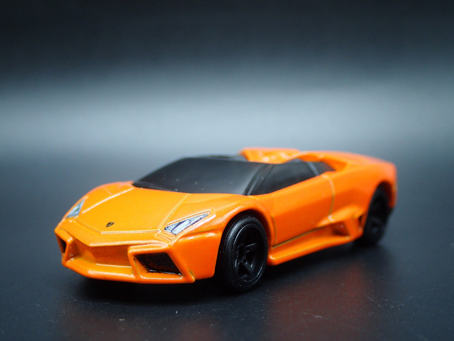 2007-2009 LAMBORGHINI REVENTON ROADSTER SUPER CAR 1:64 SCALE DIECAST MODEL CAR