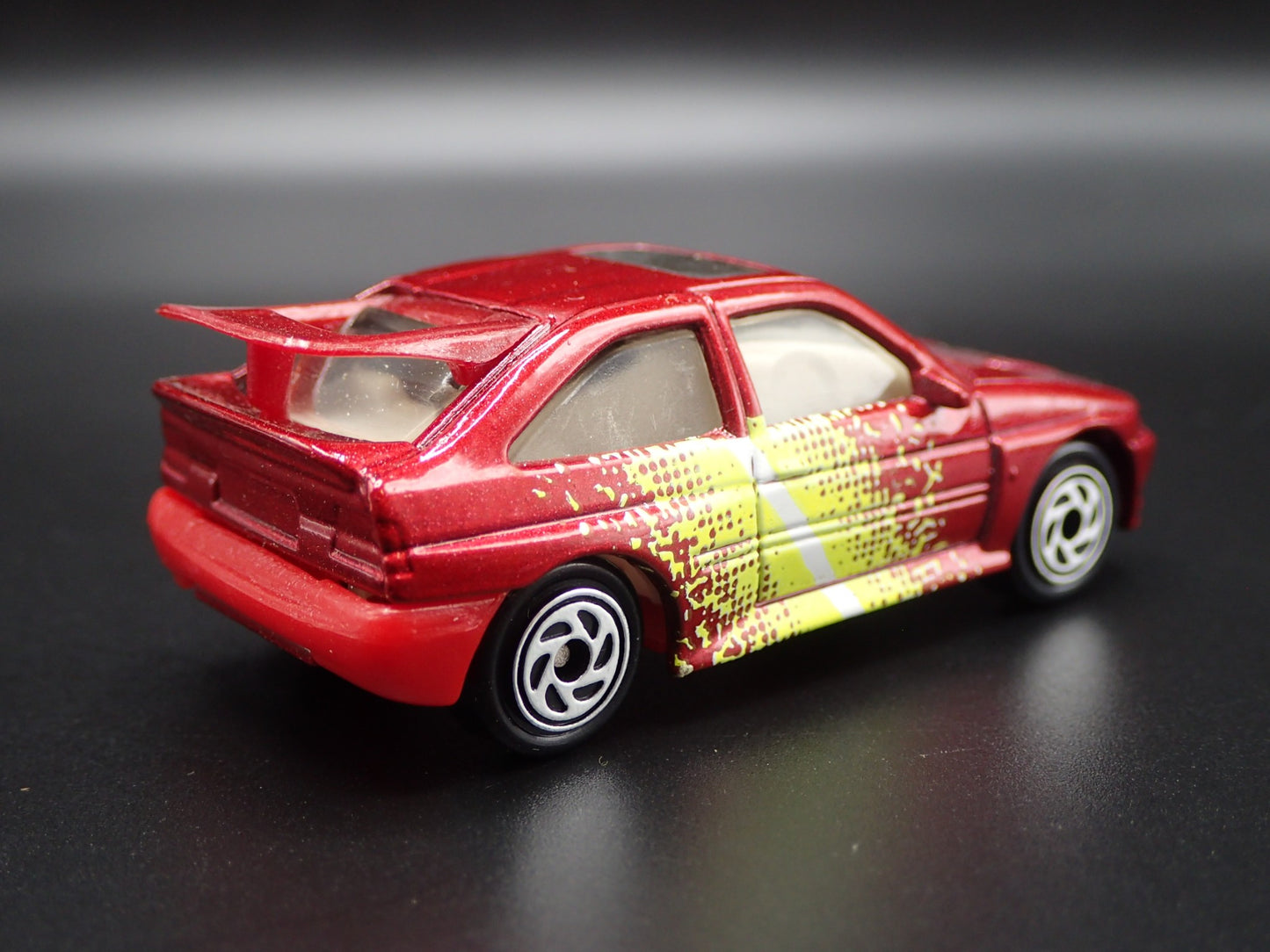 FORD ESCORT COSWORTH RED RARE 1:64 SCALE COLLECTIBLE DIORAMA DIECAST MODEL CAR