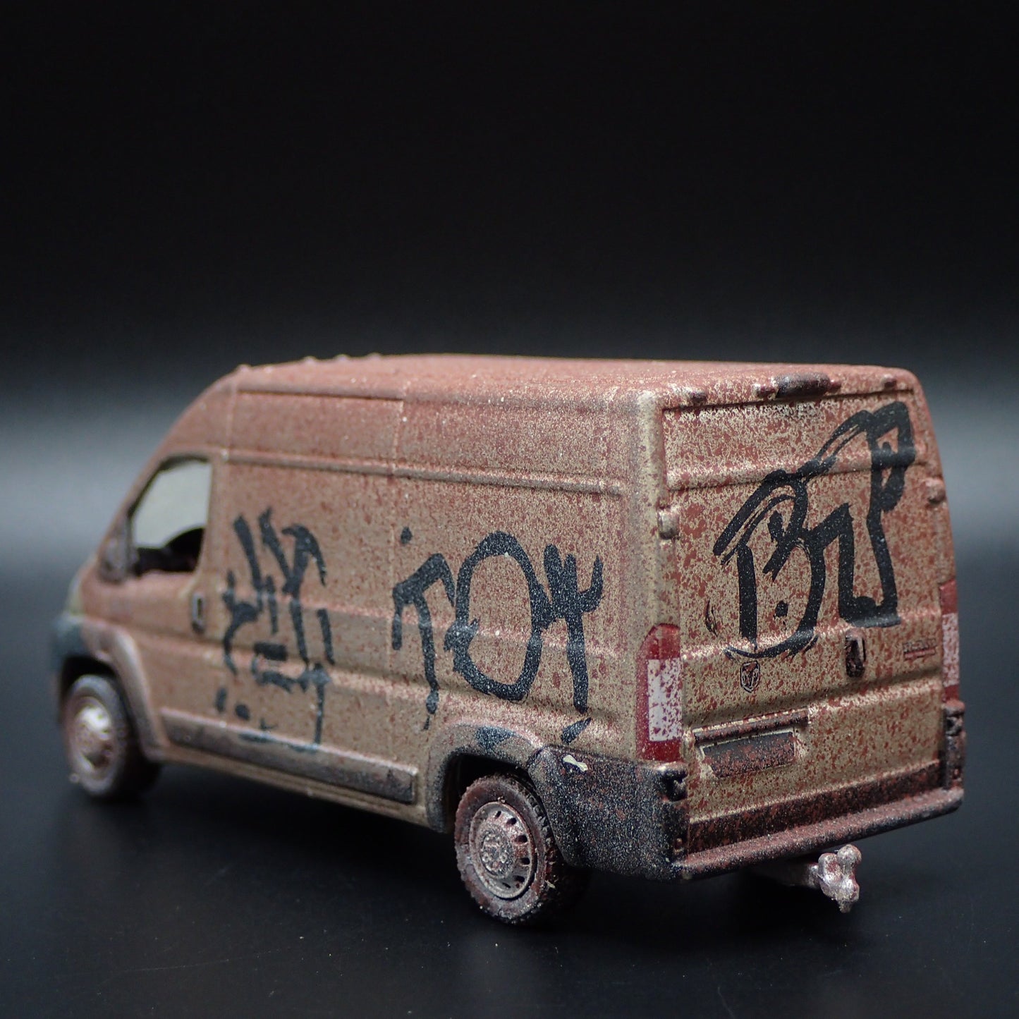 2019 19 RAM PROMASTER 2500 SPRINTER VAN TAGGED GRAFFITI 1:64 DIECAST MODEL CAR