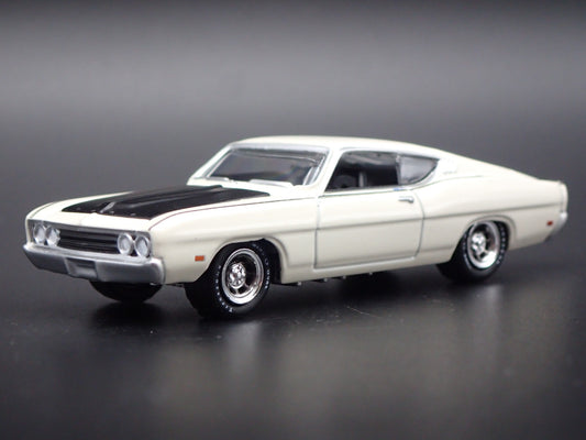 1969 69 FORD TORINO TALLADEGA WHITE 1:64 SCALE COLLECTIBLE DIECAST MODEL CAR