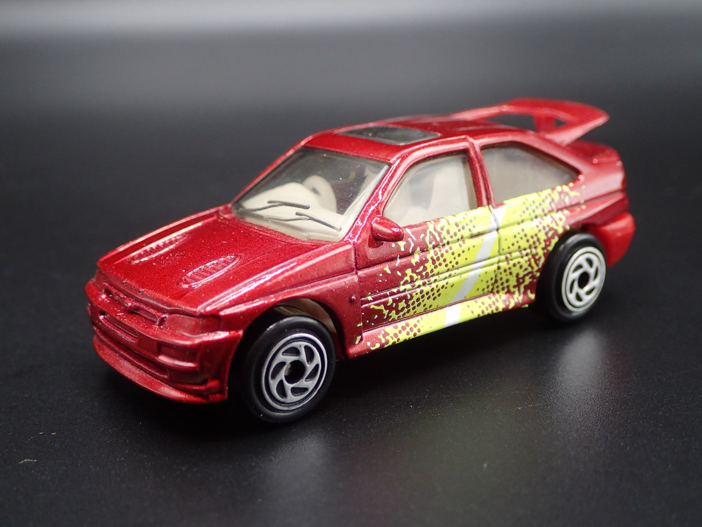 FORD ESCORT COSWORTH RED RARE 1:64 SCALE COLLECTIBLE DIORAMA DIECAST MODEL CAR