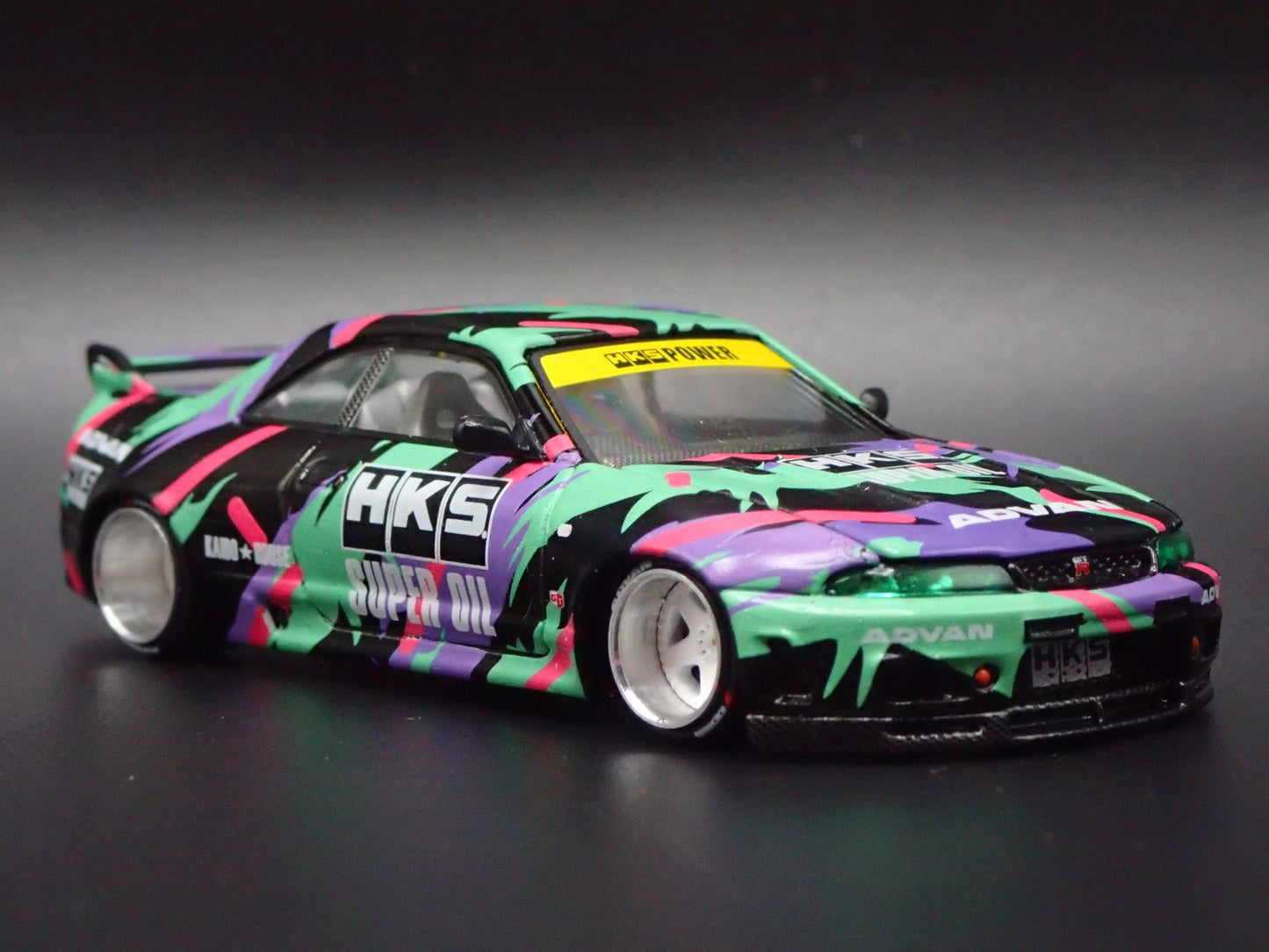 1993-1998 NISSAN SKYLINE GTR R33 HKS V1 KAIDO HOUSE 1:64 SCALE DIECAST MODEL CAR