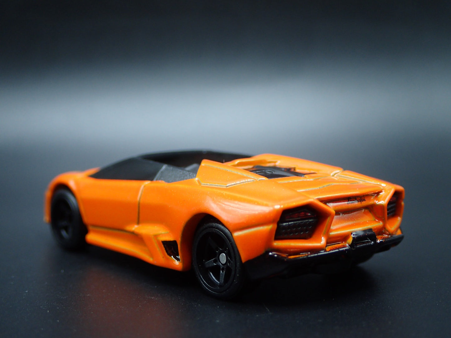 2007-2009 LAMBORGHINI REVENTON ROADSTER SUPER CAR 1:64 SCALE DIECAST MODEL CAR