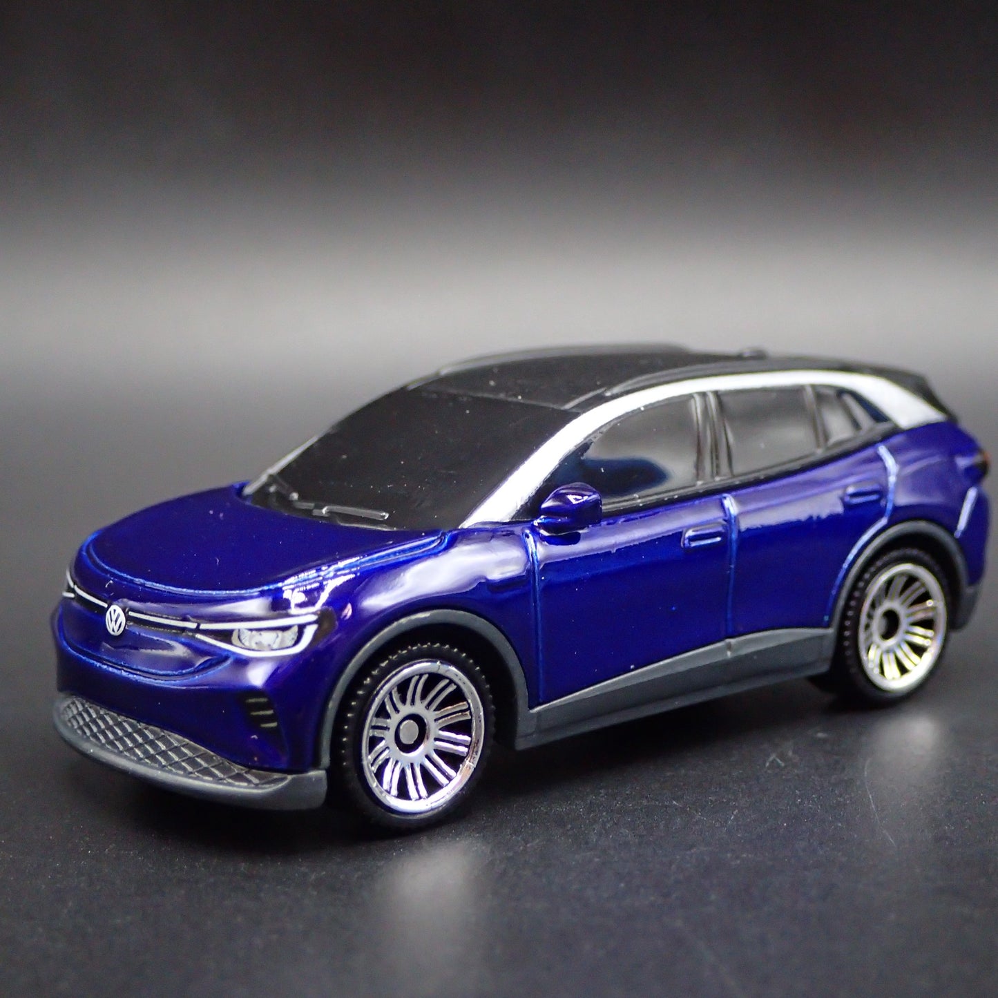 2020-2025 VW VOLKSWAGEN ID 4 ID4 ELECTRIC CAR BLUE 1:64 SCALE DIECAST MODEL CAR