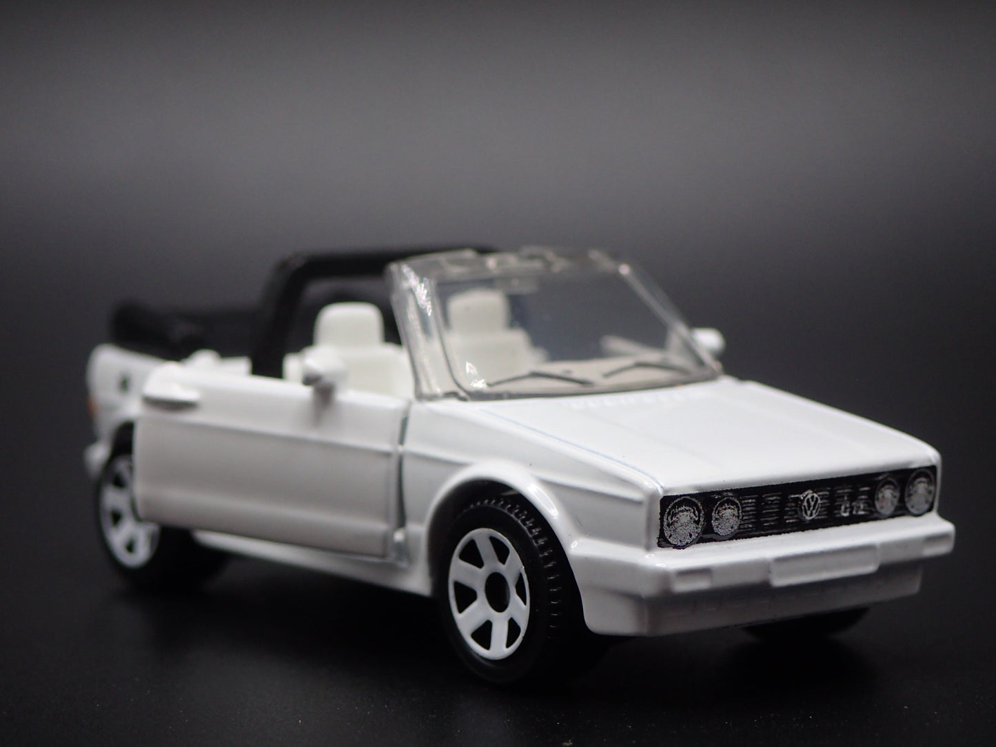 1979-1993 VW VOLKSWAGEN GOLF MK1 WHITE 1:64 SCALE DIORAMA DIECAST MODEL CAR