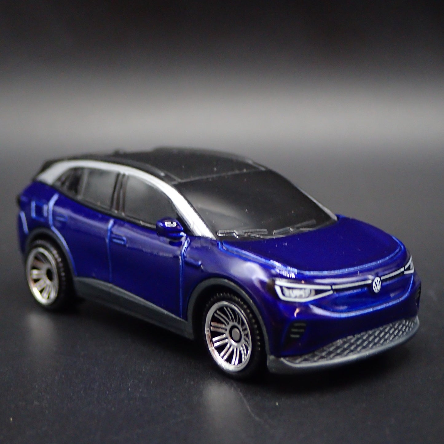 2020-2025 VW VOLKSWAGEN ID 4 ID4 ELECTRIC CAR BLUE 1:64 SCALE DIECAST MODEL CAR