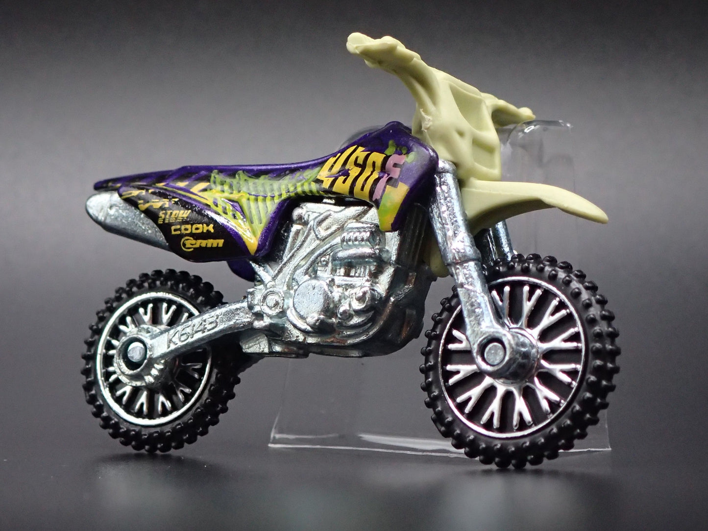 DIRT BIKE HW450F MOTORCYCLE HOT WHEELS 1:64 HW SCALE DIORAMA DIECAST MODEL CAR