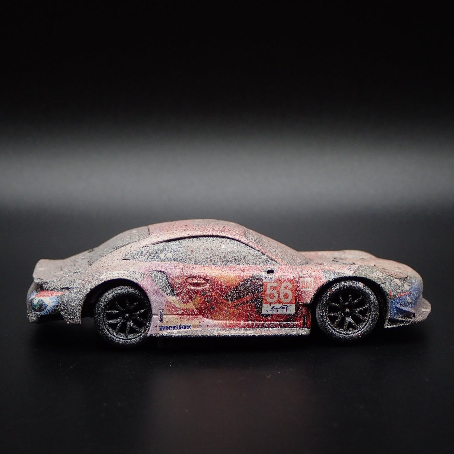 PORSCHE 911 RSR NO 56  24H LEMANS 2019 RACE WRECKED 1:64 SCALE DIECAST MODEL CAR