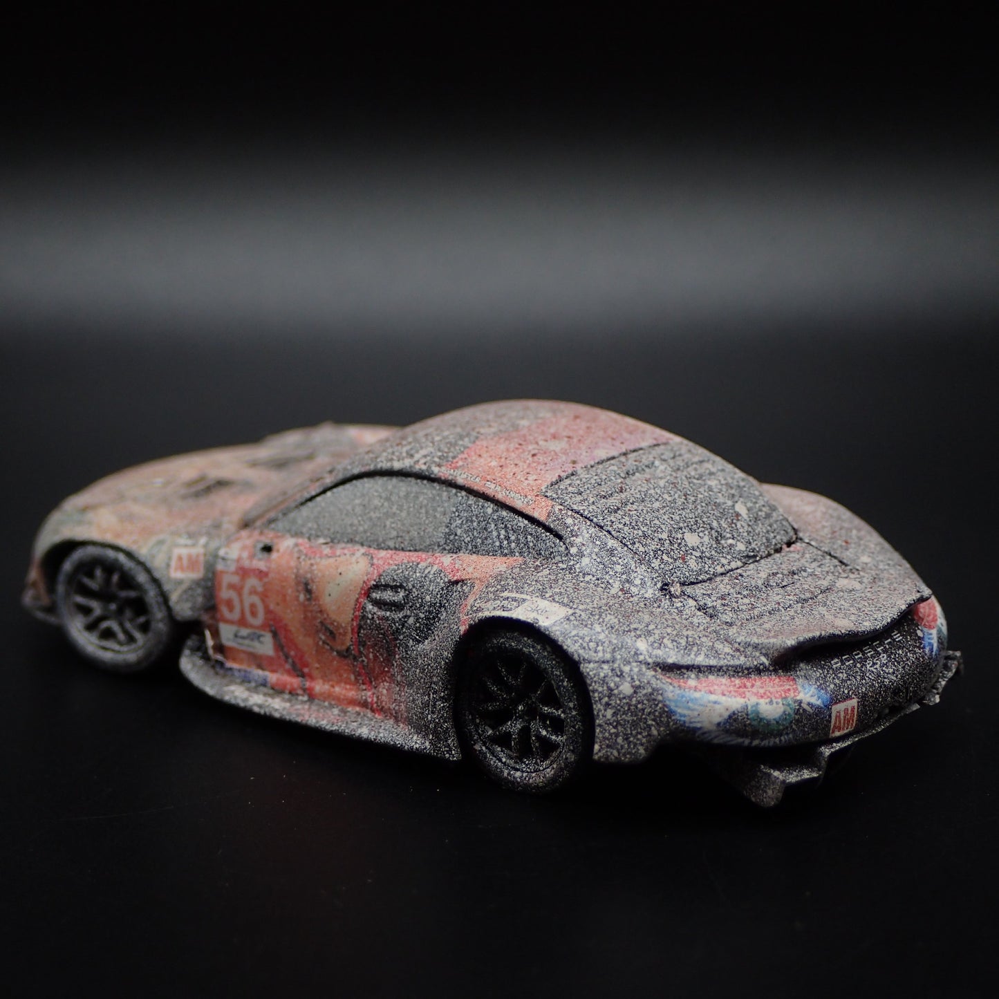 PORSCHE 911 RSR NO 56  24H LEMANS 2019 RACE WRECKED 1:64 SCALE DIECAST MODEL CAR