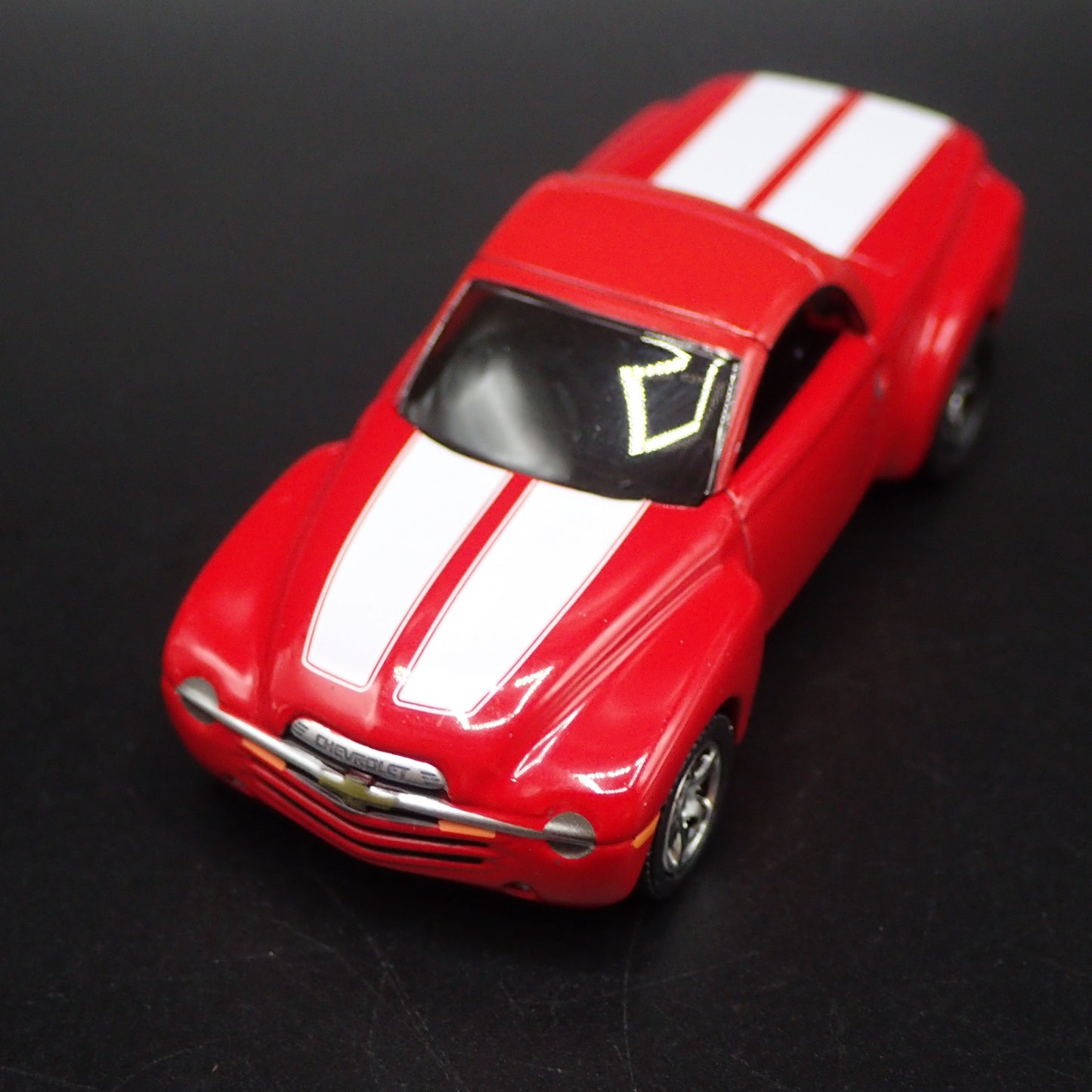 2003-2006 CHEVY CHEVROLET SSR TRUCK RED 1:64 SCALE DIORAMA DIECAST MODEL CAR