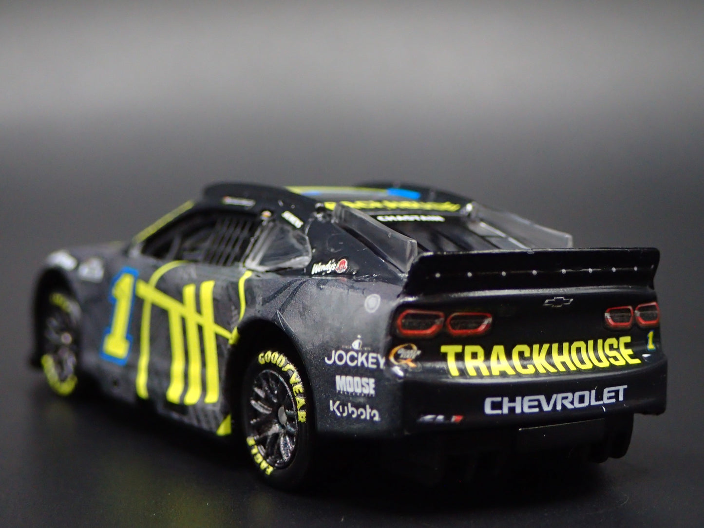 2025 25 CHEVY CAMARO 1 ROSS CHASTAIN TRACKHOUSE NASCAR 1:64 SCALE DIECAST CAR