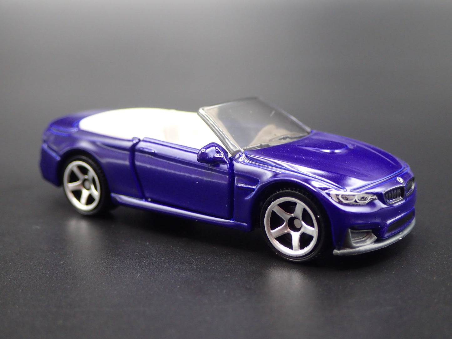 2014-2020 BMW M4 CABRIOLET CONVERTIBLE BLUE 1:64 SCALE DIORAMA DIECAST MODEL CAR