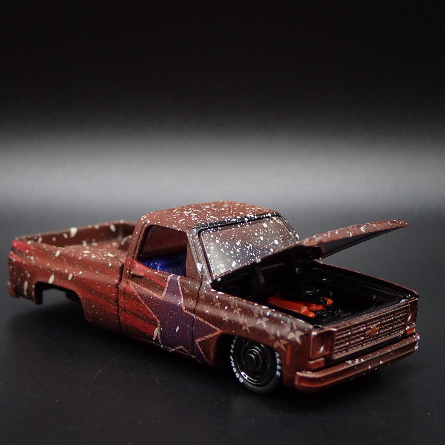 1979 79 CHEVY CHEVROLET SILVERADO SQUARE BODY TRUCK 1/64 SCALE DIECAST MODEL CAR