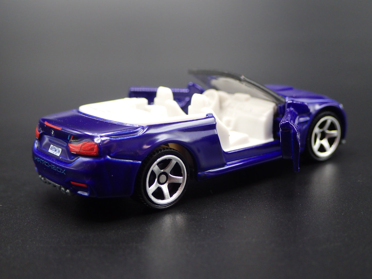 2014-2020 BMW M4 CABRIOLET CONVERTIBLE BLUE 1:64 SCALE DIORAMA DIECAST MODEL CAR