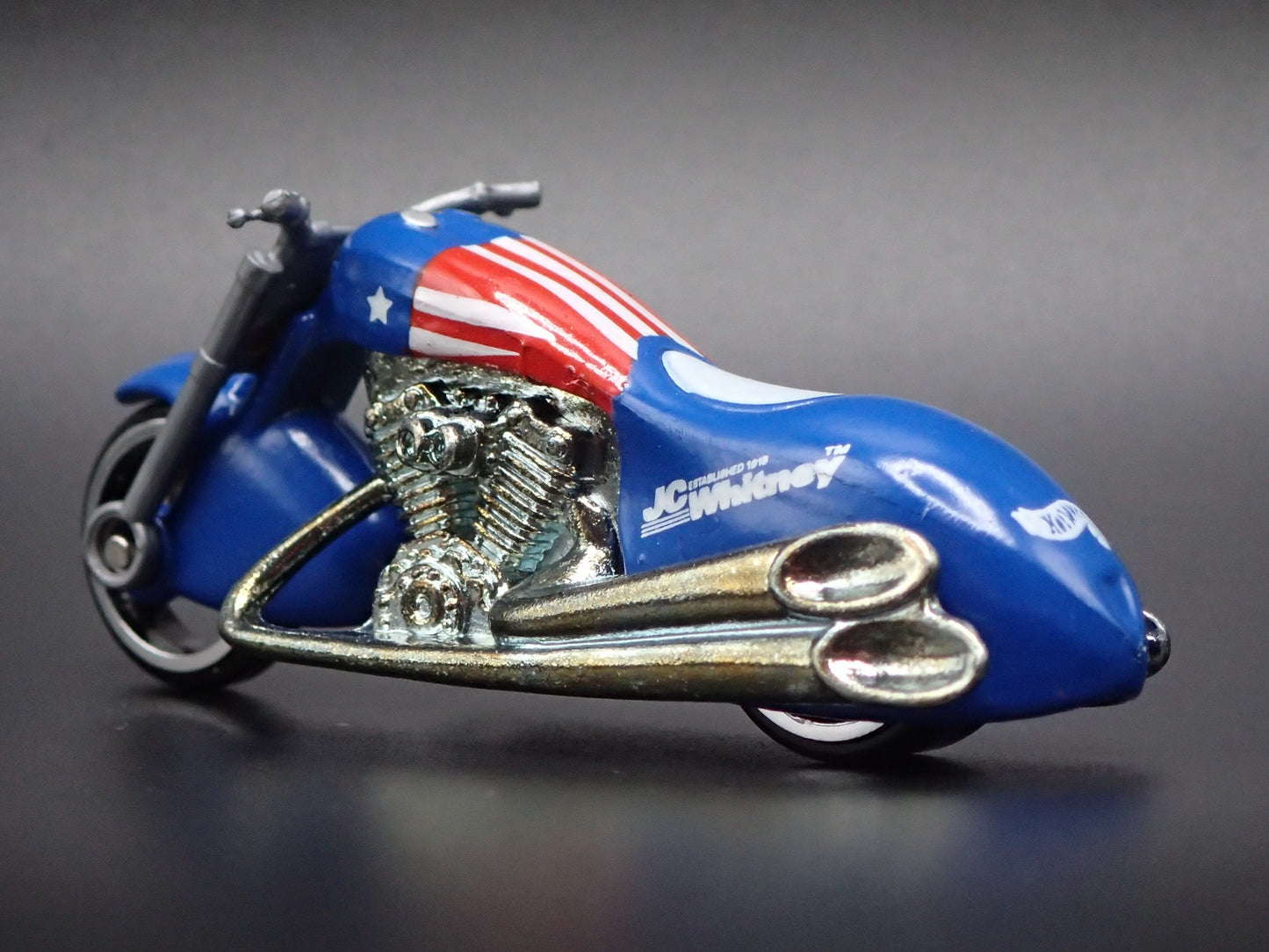 SCORCHIN SCOOTER MOTORCYCLE JCWHITNEY HOT WHEELS 1:64 HW SCALE DIECAST MODEL CAR