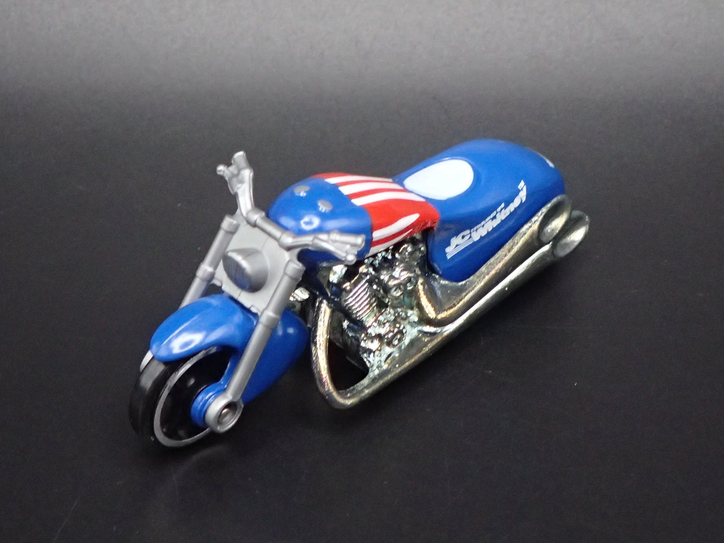 SCORCHIN SCOOTER MOTORCYCLE JCWHITNEY HOT WHEELS 1:64 HW SCALE DIECAST MODEL CAR