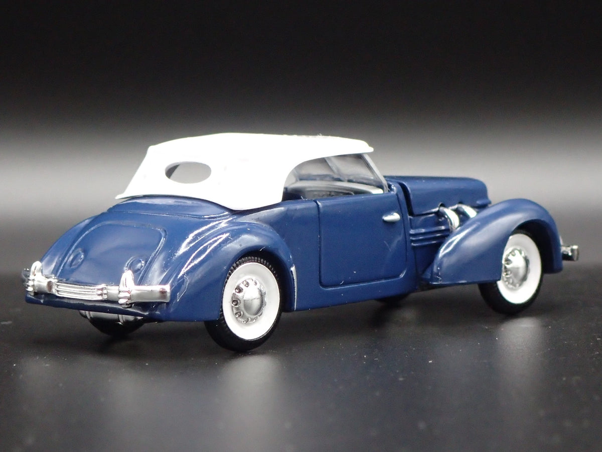 1937 37 CORD PHAETON SEDAN 812 1:64 SCALE COLLECTIBLE DIORAMA DIECAST MODEL CAR