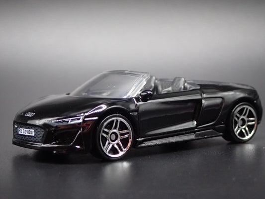 2015-2020 AUDI R8 SPYDER CONVERTIBLE BLACK 1:64 SCALE DIORAMA DIECAST MODEL CAR