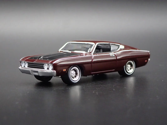 1969 69 FORD TORINO TALLADEGA 1:64 SCALE COLLECTIBLE DIORAMA DIECAST MODEL CAR