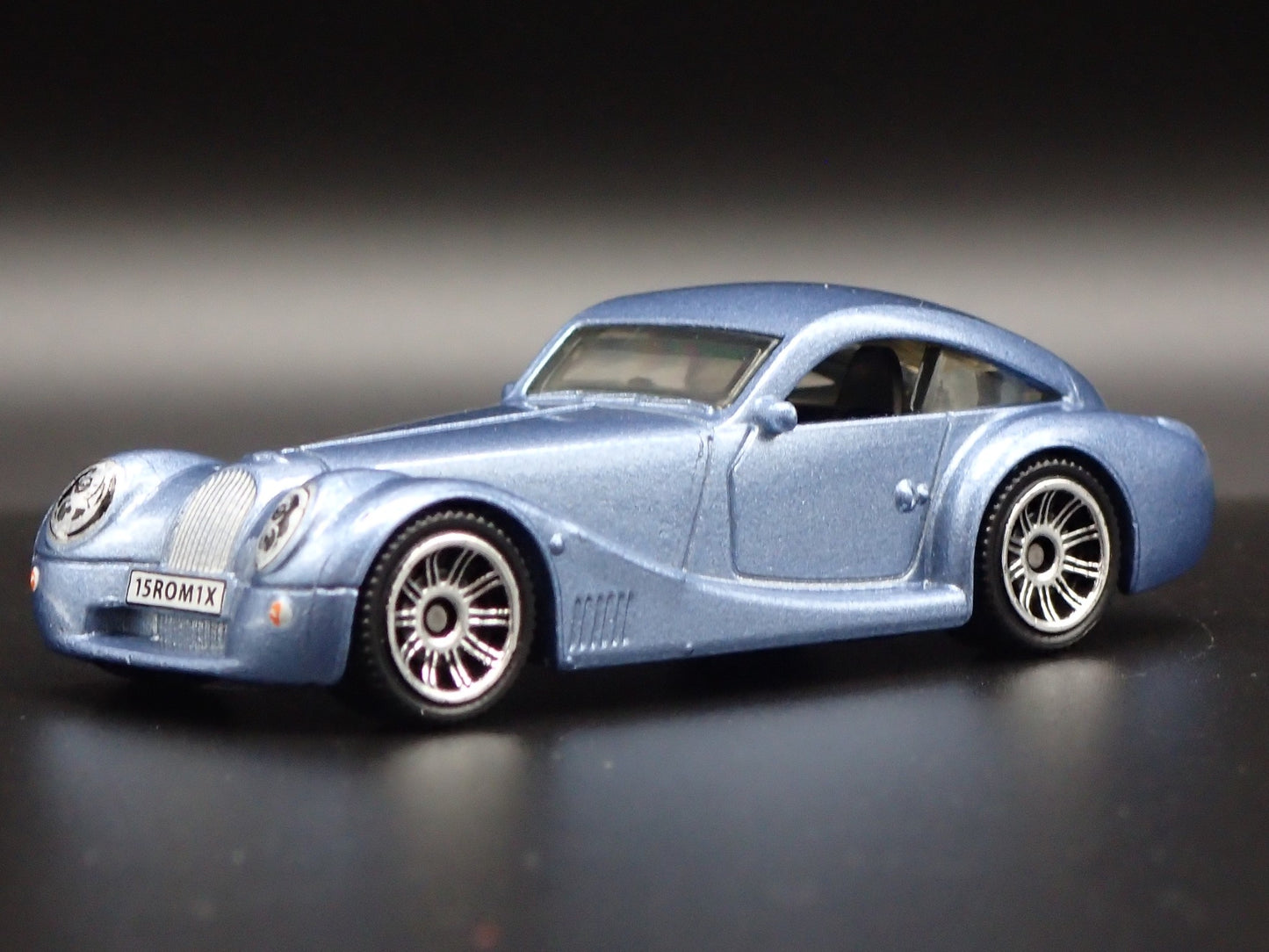 2005-2009 MORGAN AEROMAX BLUE 1:64 SCALE COLLECTIBLE DIORAMA DIECAST MODEL CAR