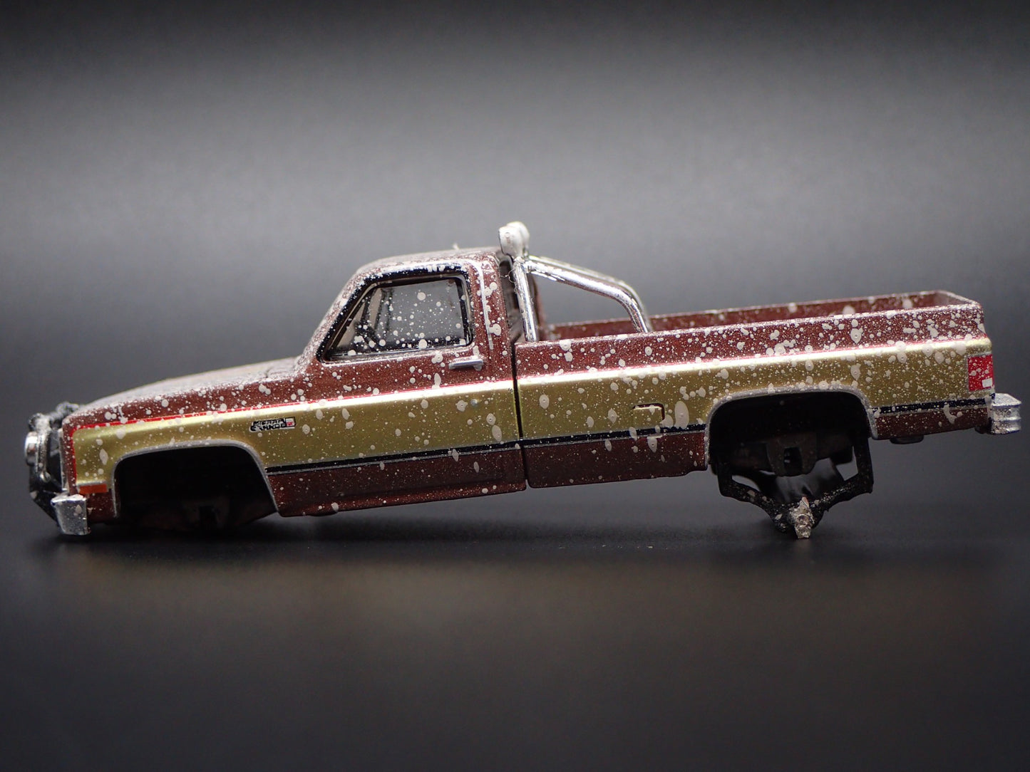 1982 82 GMC K2500 4X4 TRUCK FALL GUY SQUAREBODY 1/64 SCALE DIECAST MODEL CAR