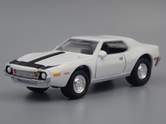 1972 72 AMC JAVELIN WHITE 1:64 SCALE COLLECTIBLE DIORAMA DIECAST MODEL CAR