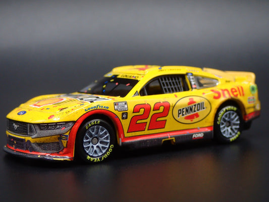2024 24 FORD MUSTANG 22 JOEY LOGANO PENNZOIL NASCAR 1:64 SCALE DIECAST MODEL CAR