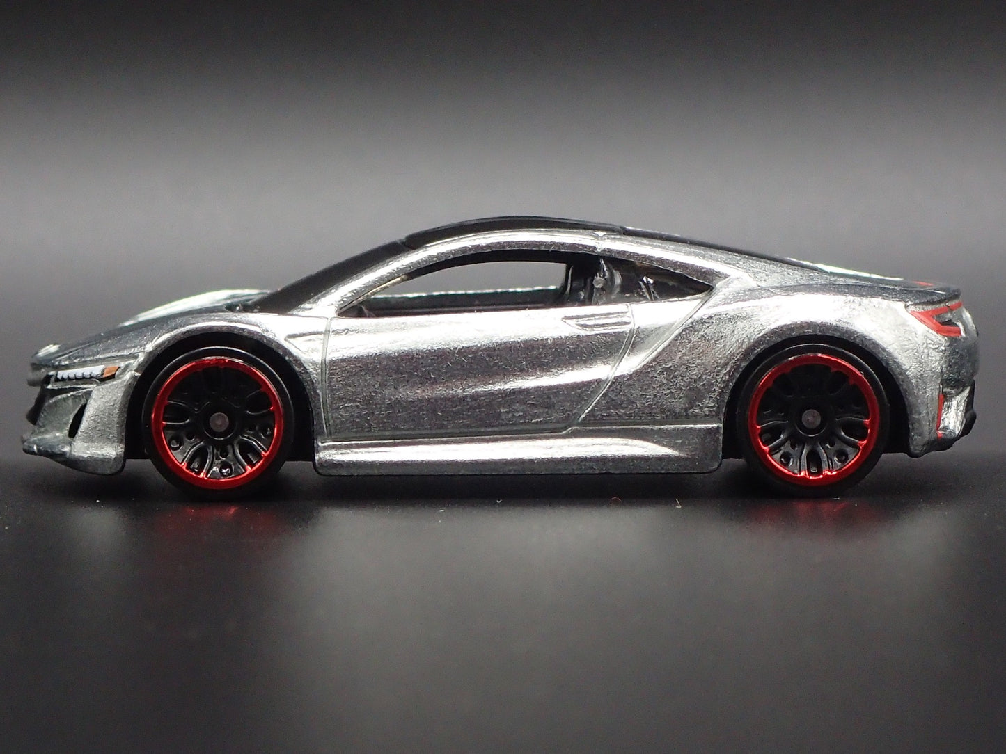 2016-2022 ACURA NSX SUPER CAR 1:64 SCALE COLLECTIBLE DIORAMA DIECAST MODEL CAR