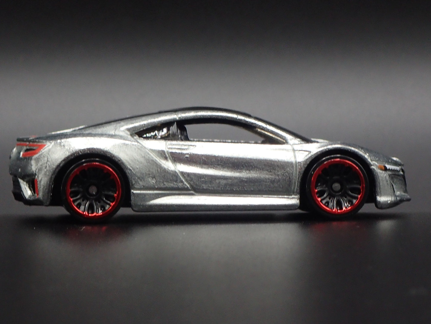 2016-2022 ACURA NSX SUPER CAR 1:64 SCALE COLLECTIBLE DIORAMA DIECAST MODEL CAR