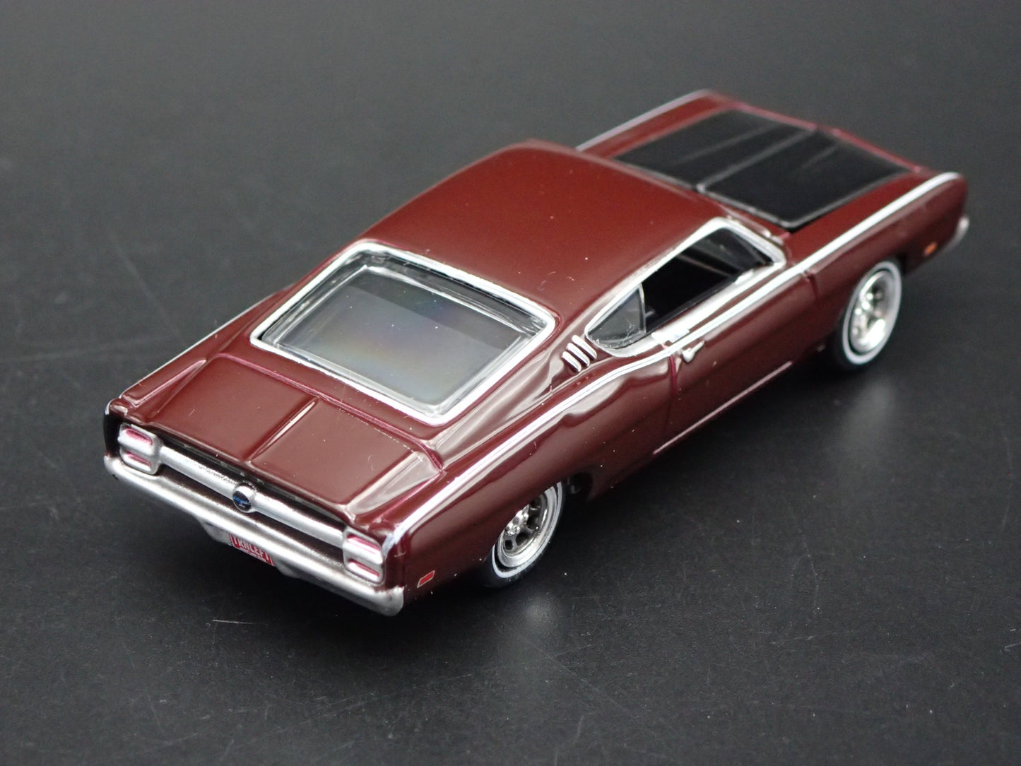 1969 69 FORD TORINO TALLADEGA 1:64 SCALE COLLECTIBLE DIORAMA DIECAST MODEL CAR