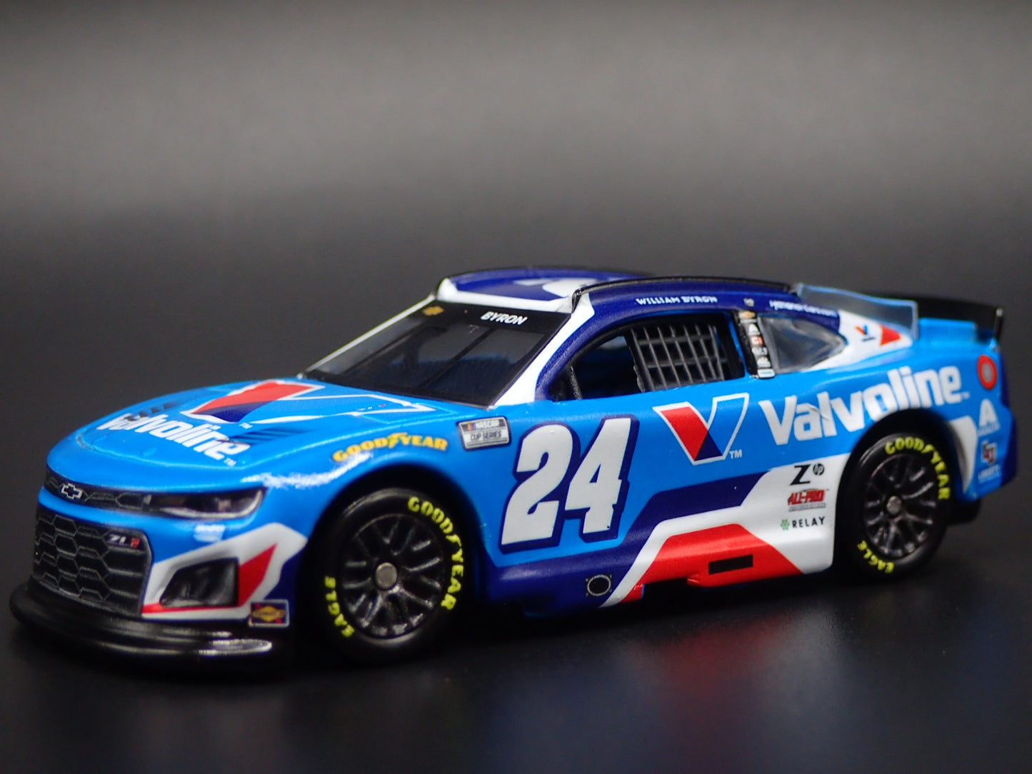 2025 25 CHEVY CAMARO #24 WILLIAM BYRON VALVOLINE NASCAR 1:64 SCALE DIECAST CAR