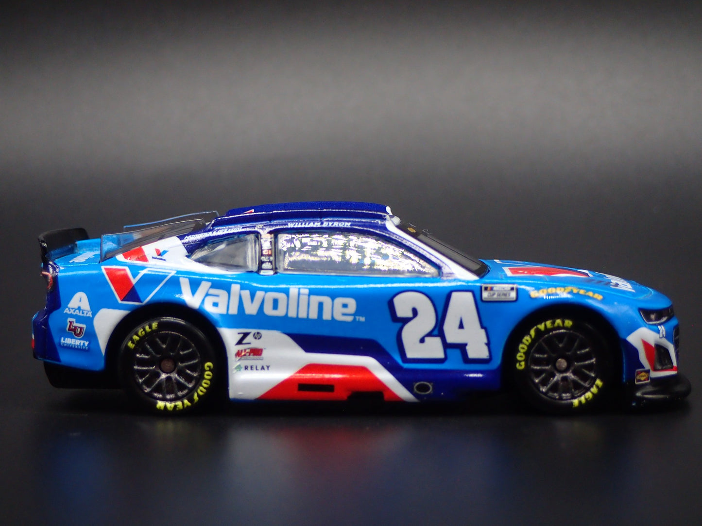 2025 25 CHEVY CAMARO #24 WILLIAM BYRON VALVOLINE NASCAR 1:64 SCALE DIECAST CAR