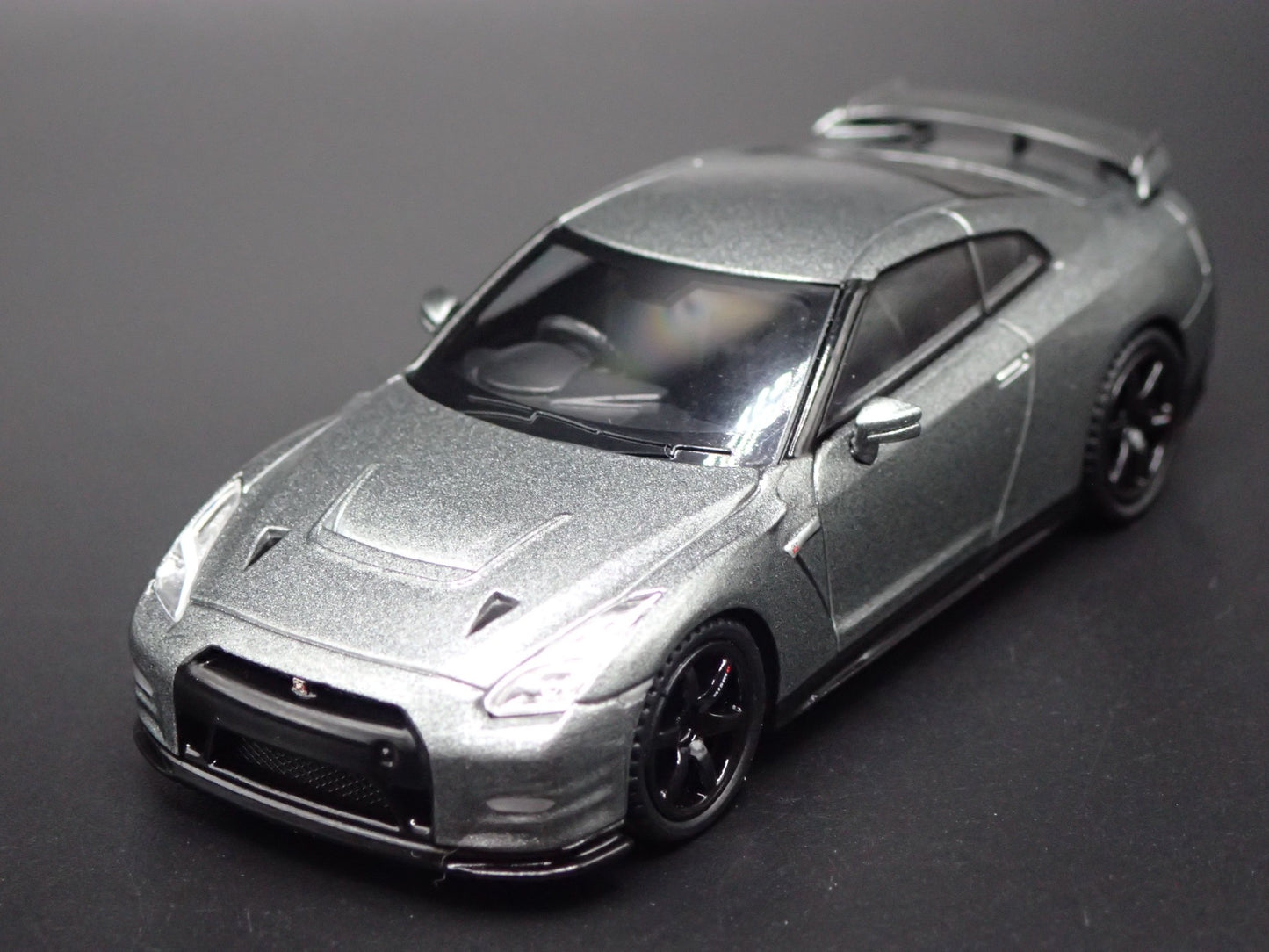 2007-2025 NISSAN GTR R35 NISMO 1:64 SCALE COLLECTIBLE DIORAMA DIECAST MODEL CAR