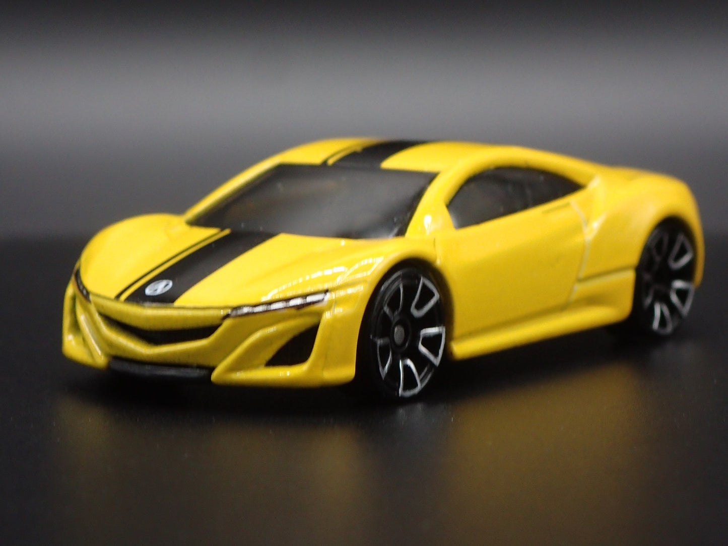 2016-2022 ACURA NSX SUPER CAR 1:64 SCALE COLLECTIBLE DIORAMA DIECAST MODEL CAR