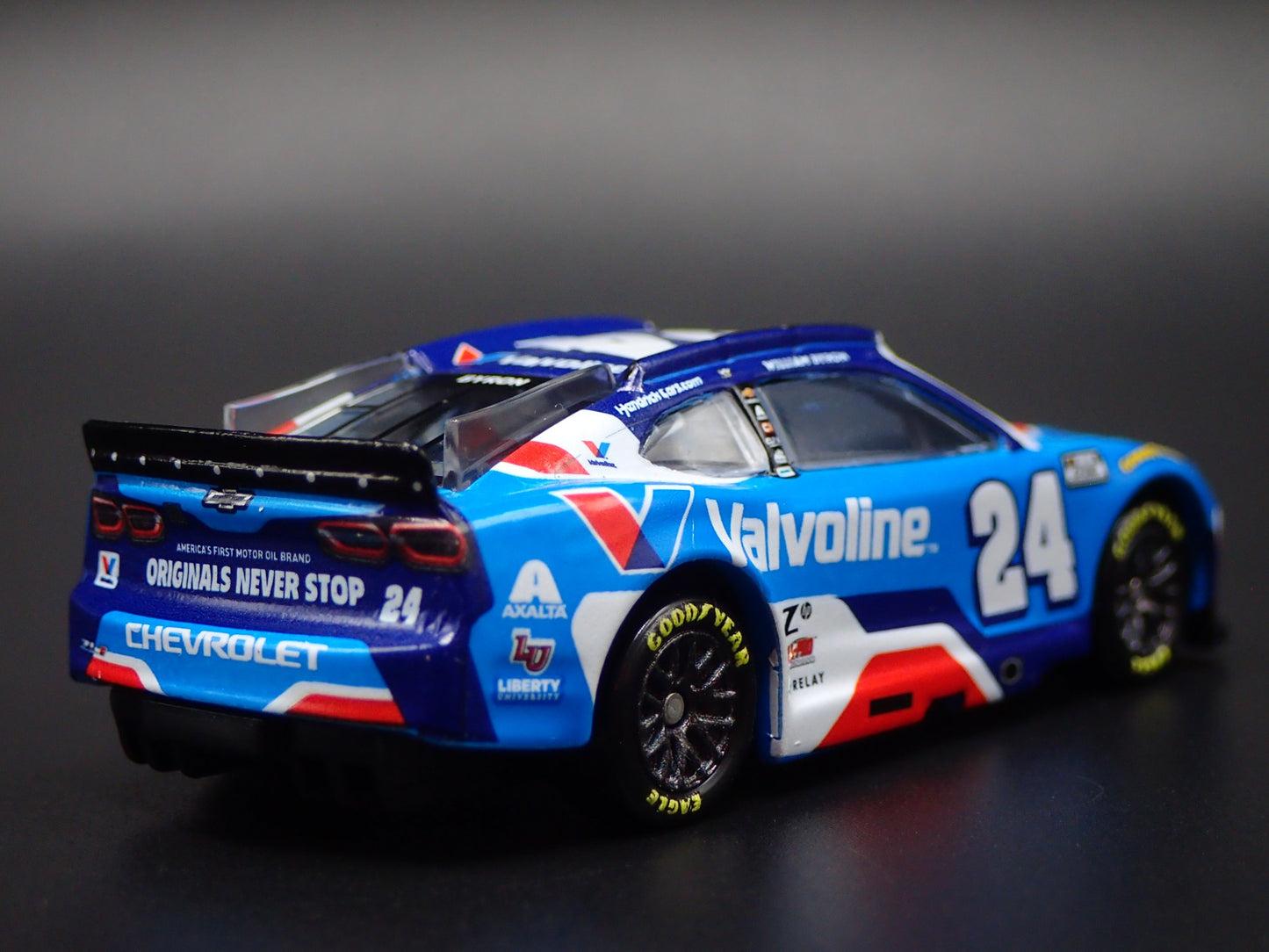 2025 25 CHEVY CAMARO #24 WILLIAM BYRON VALVOLINE NASCAR 1:64 SCALE DIECAST CAR