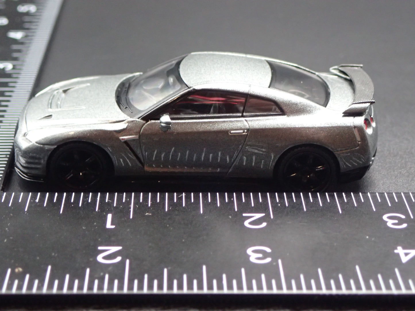 2007-2025 NISSAN GTR R35 NISMO 1:64 SCALE COLLECTIBLE DIORAMA DIECAST MODEL CAR