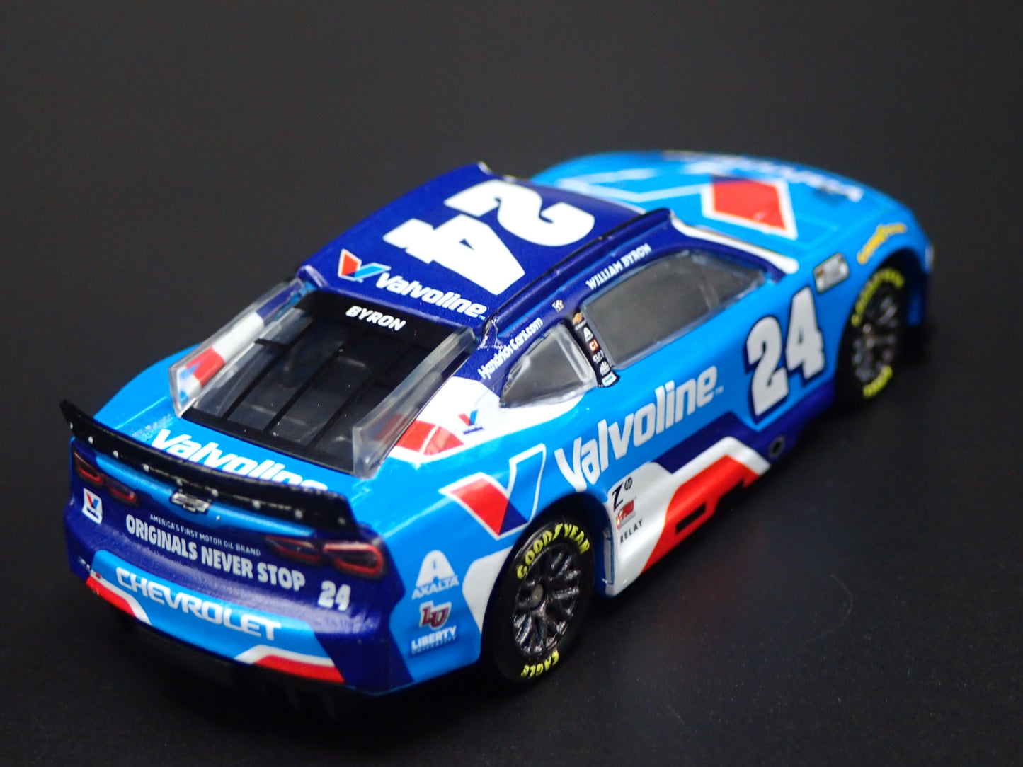 2025 25 CHEVY CAMARO #24 WILLIAM BYRON VALVOLINE NASCAR 1:64 SCALE DIECAST CAR