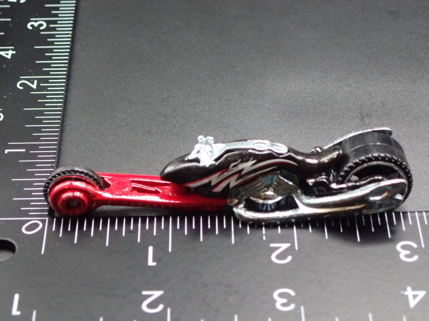 HAMMER SLED MOTORCYCLE HOT WHEELS RED 1:64 HW SCALE DIORAMA DIECAST MODEL CAR
