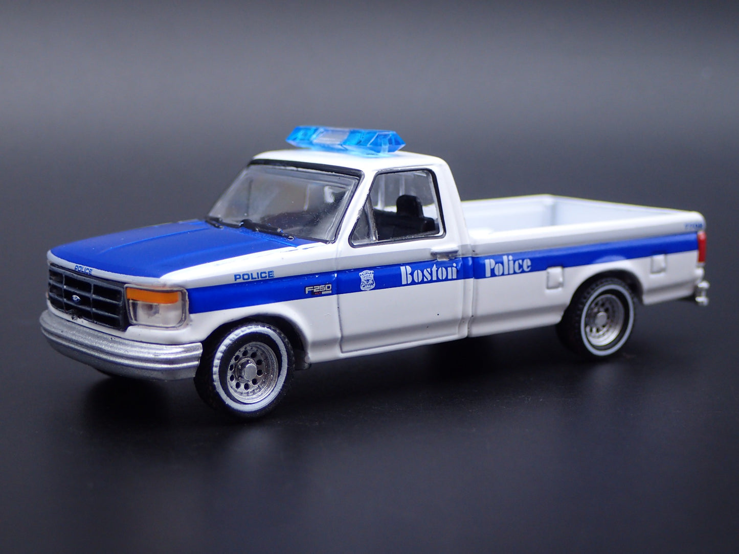 1995 95 FORD F250 PICKUP TRUCK BOSTON MA POLICE 1/64 SCALE DIECAST MODEL CAR