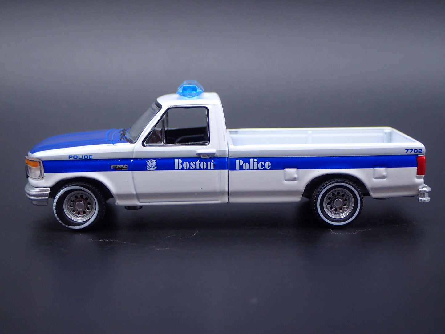 1995 95 FORD F250 PICKUP TRUCK BOSTON MA POLICE 1/64 SCALE DIECAST MODEL CAR