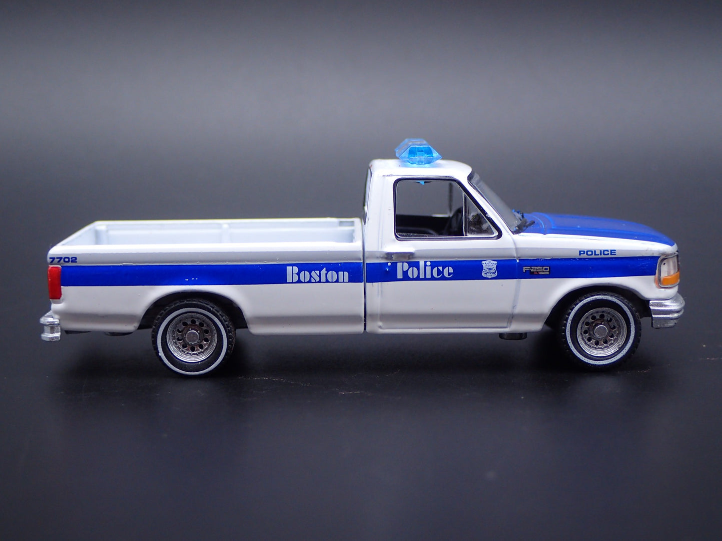 1995 95 FORD F250 PICKUP TRUCK BOSTON MA POLICE 1/64 SCALE DIECAST MODEL CAR