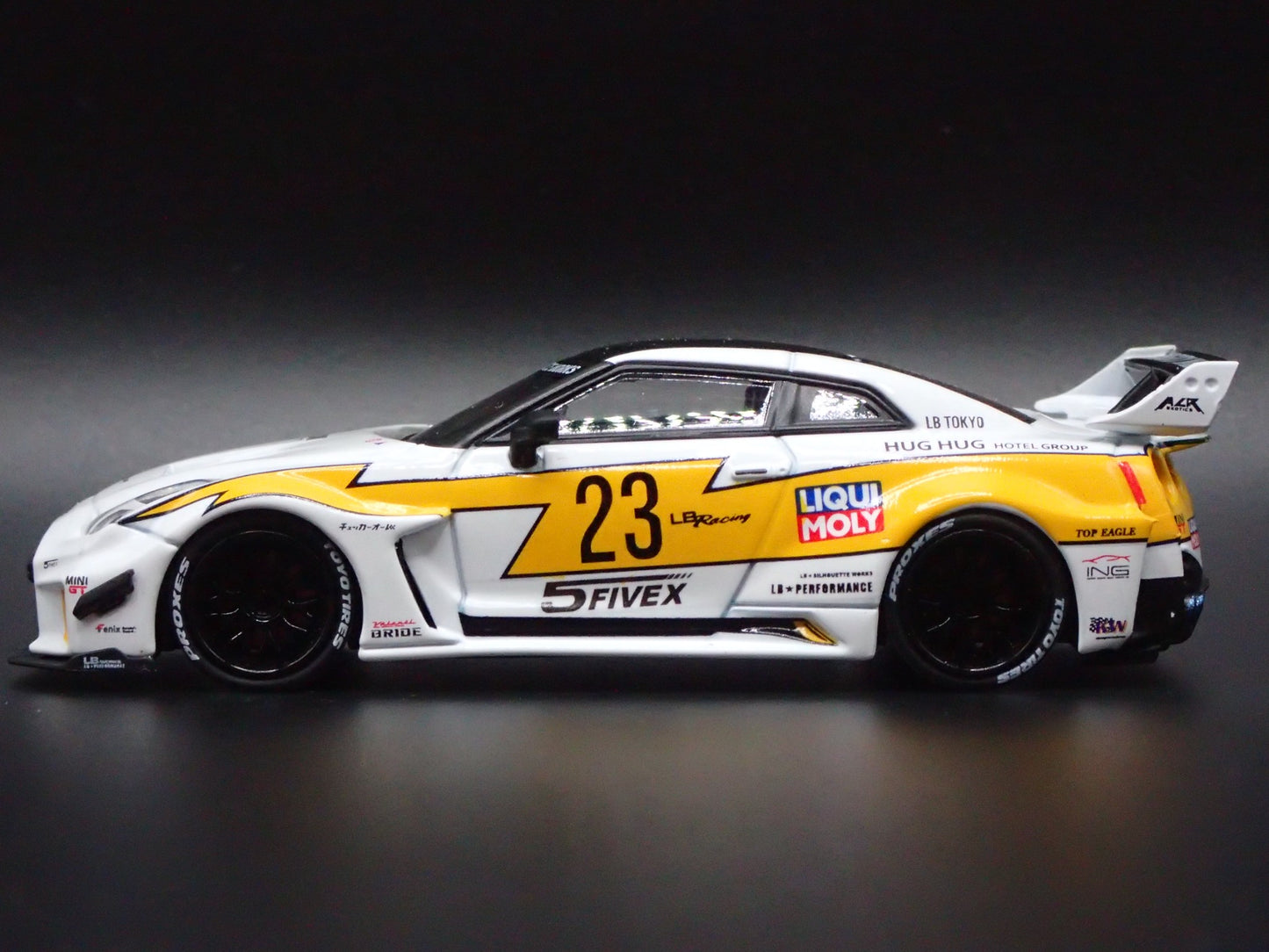 LBWK LB-SILHOUETTE WORKS GT NISSAN 35GT-RR R35 1:64 SCALE DIECAST MODEL CAR