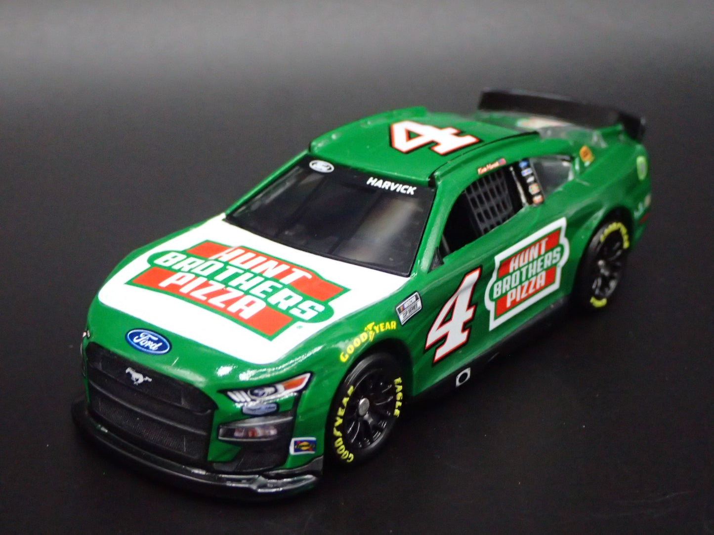2022 MUSTANG #4 KEVIN HARVICK HUNT BROTHERS PIZZA NASCAR 1:64 DIECAST MODEL CAR