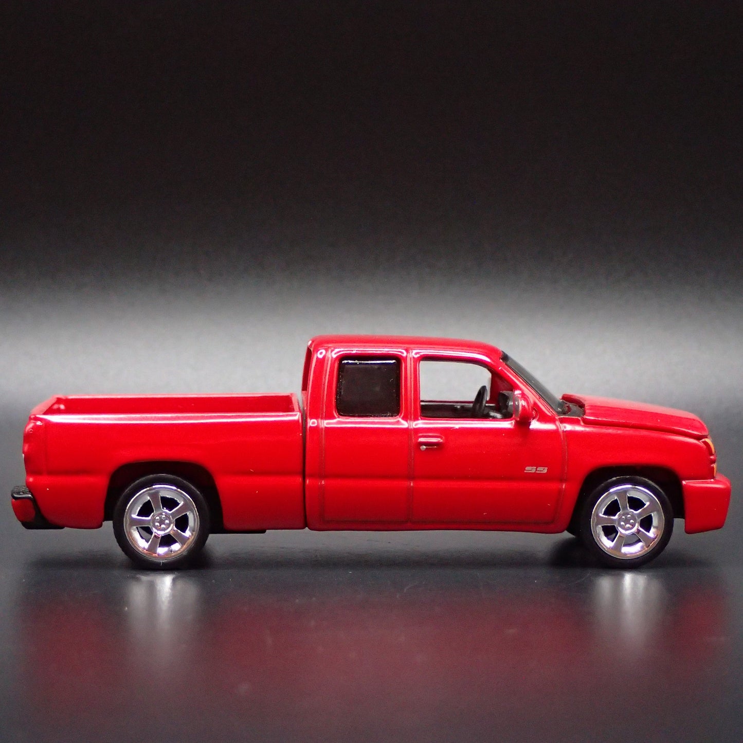 2003-2006 CHEVY CHEVROLET SILVERADO TRUCK SS CATEYE 1:64 SCALE DIECAST MODEL CAR